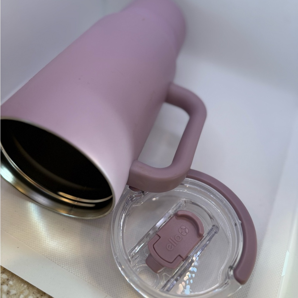 Ello Purple Travel Mug with Lid light purple